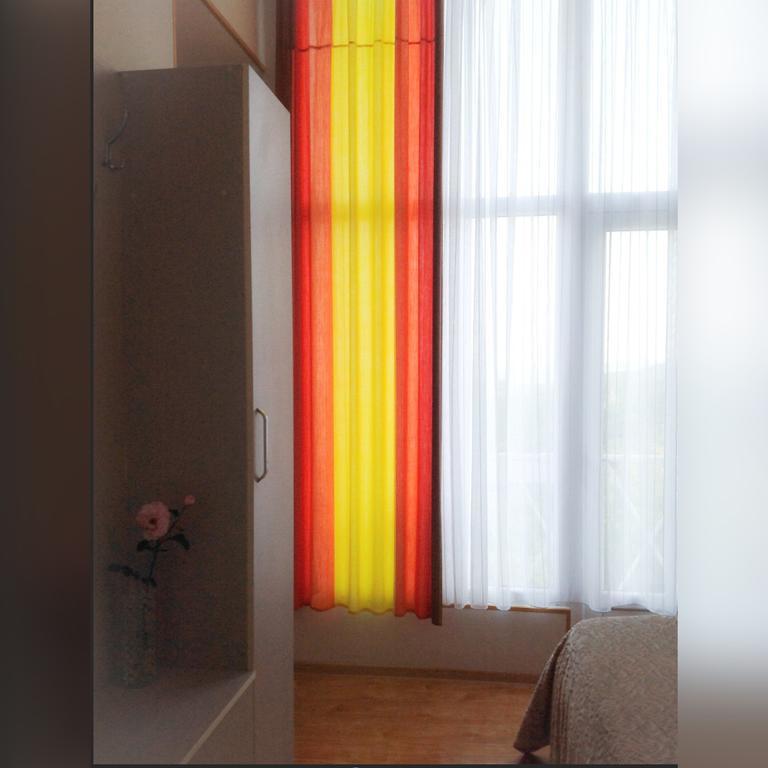 Lelis Guest House Sighnaghi Extérieur photo