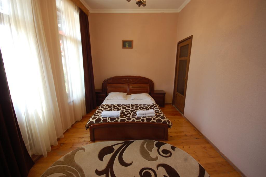 Lelis Guest House Sighnaghi Extérieur photo