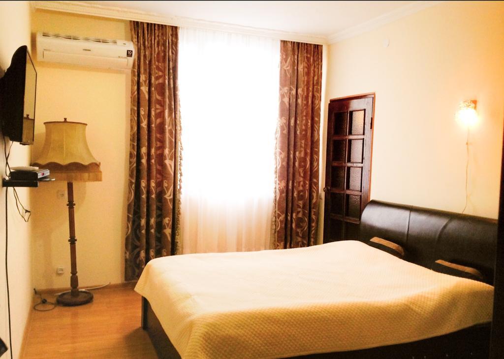 Lelis Guest House Sighnaghi Extérieur photo